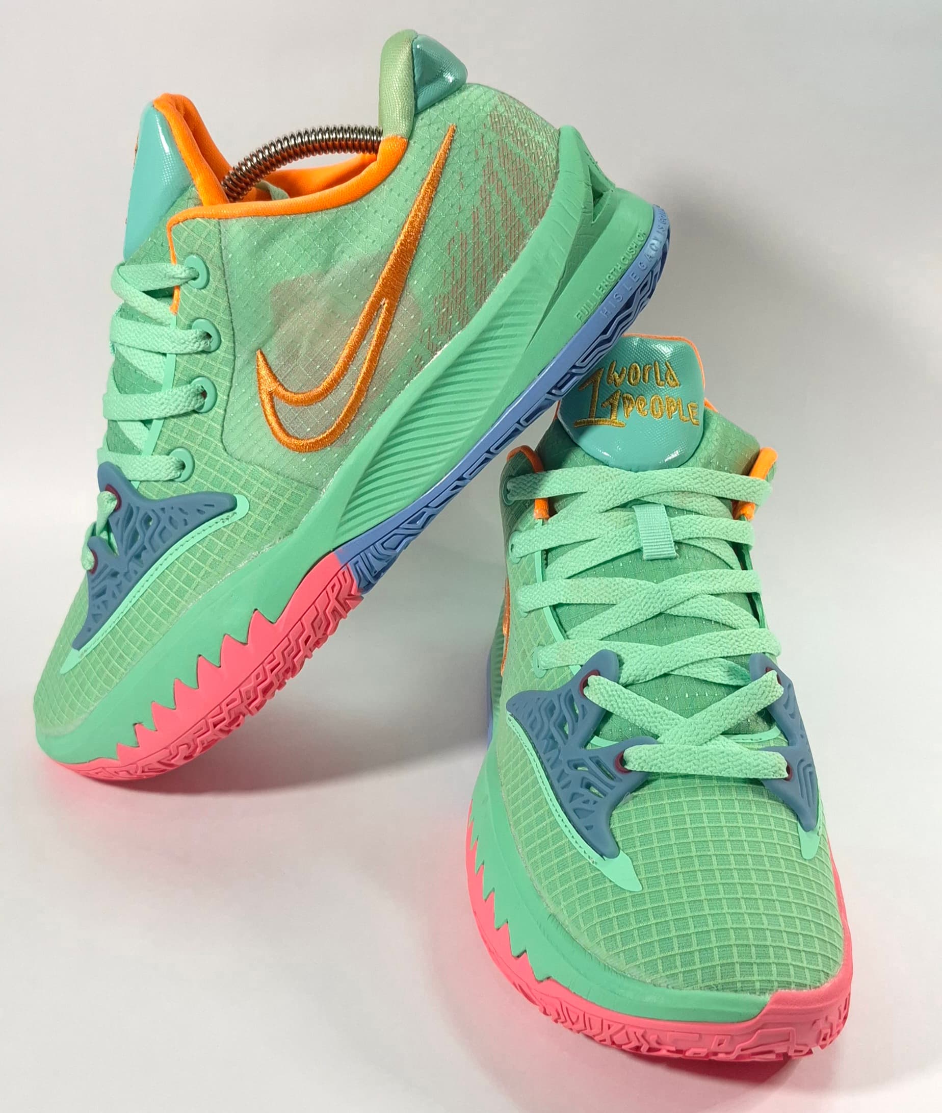 Nike Kyrie Low 4 "Keep Sue Fresh".
