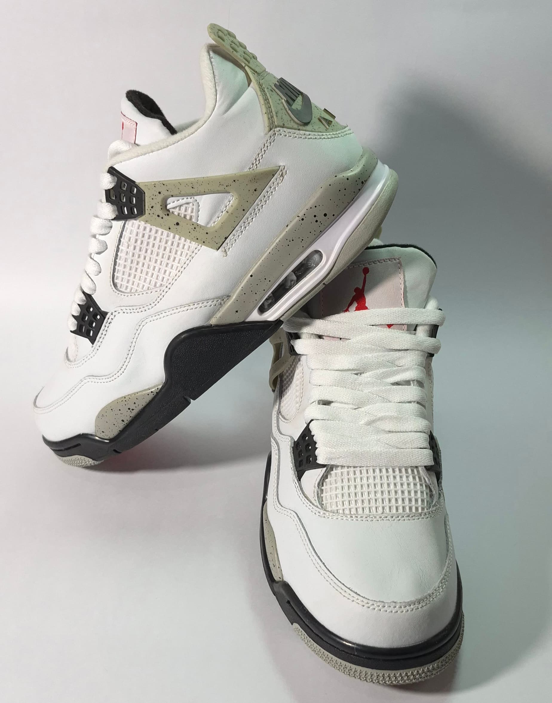 Air Jordan 4 Retro "White Cement"